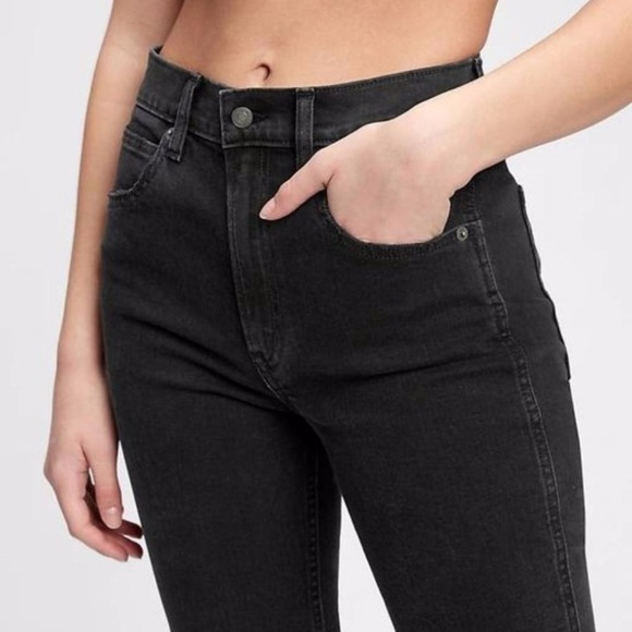 GAP High Rise Flare Jeans With Washwell™ Size 32 SHORT - Picture 8 of 8